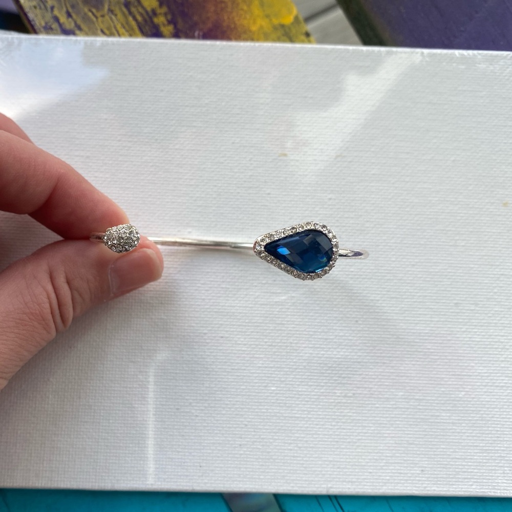 Rhinestone and Pear Shaped Blue Gem Bracelet